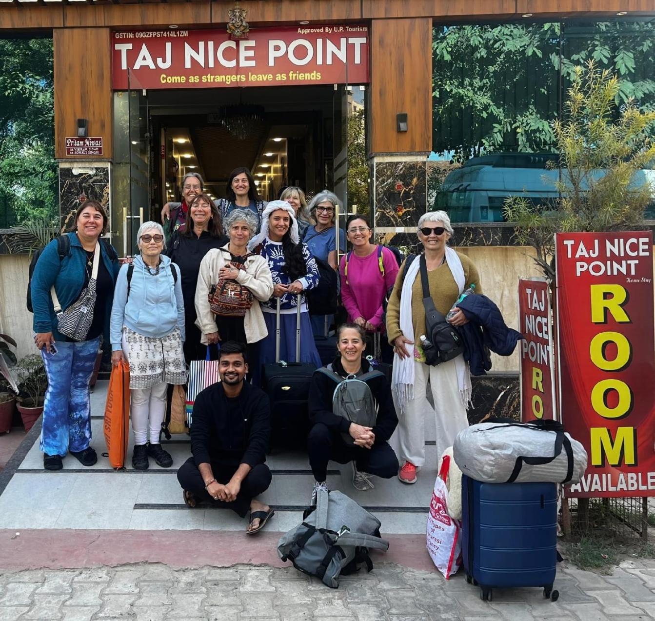 Taj Nice Point Manage By Taj Sunrise Group Agra  Bagian luar foto
