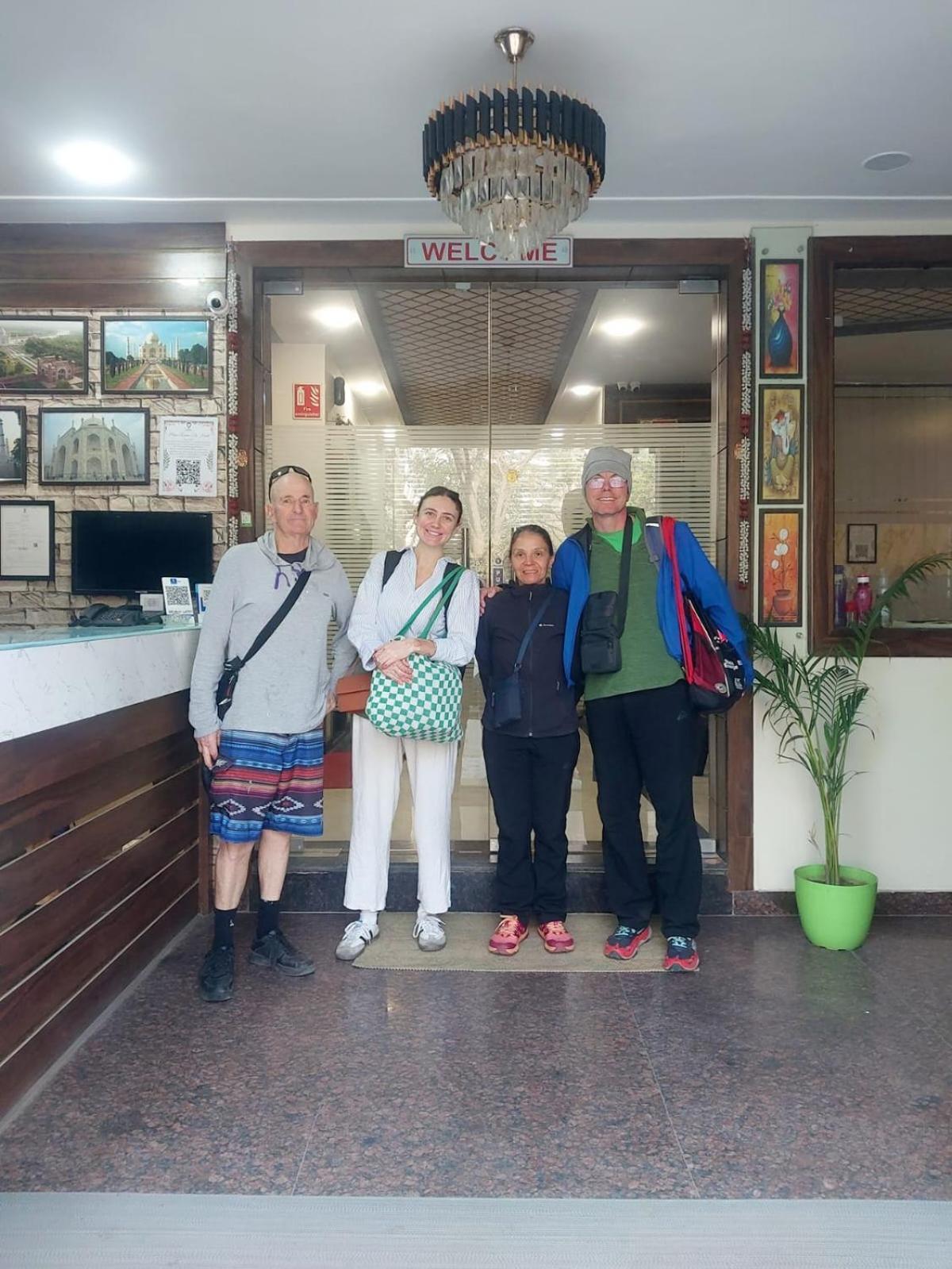 Taj Nice Point Manage By Taj Sunrise Group Agra  Bagian luar foto